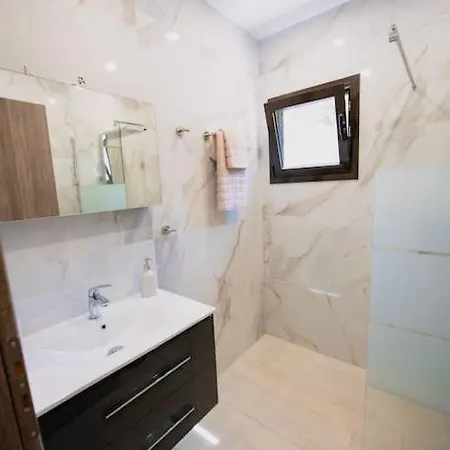 River House Nyaraló *