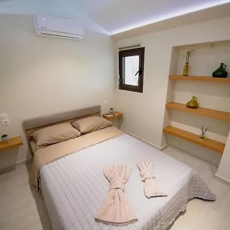 River House Nyaraló