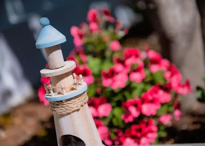 River House 펜션 *